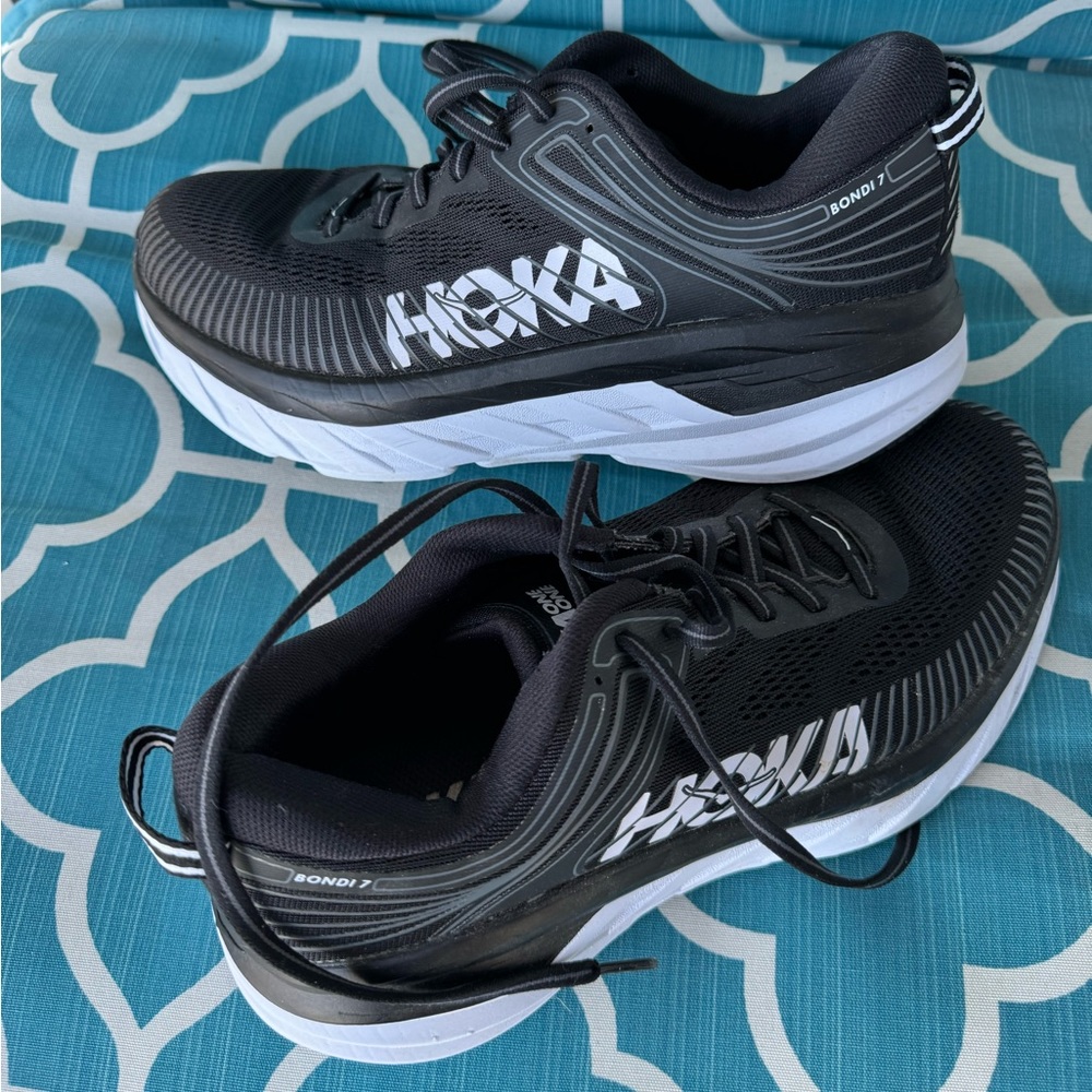 HOKA Bondi 7 Women’s shoes